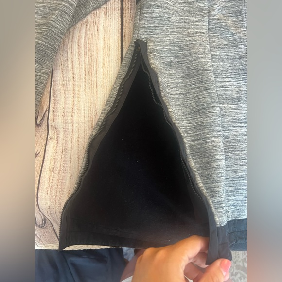 Pick your path jacket lululemon zip up jacket size 4 worn once! - Picture 4 of 8